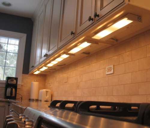 Светодиодная подсветка для кухни: особенности, виды и советы по выбору