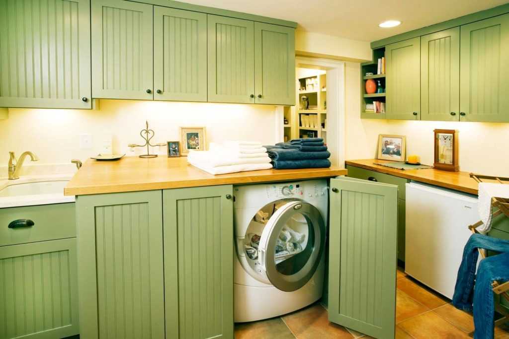 Дизайн маленькой кухни с холодильником: где установить холодильник на кухне, лучшие варианты размещения, 80 фото примеров
