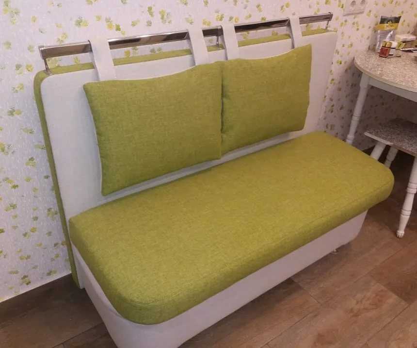 Диваны для маленькой кухни (64 фото): прямые кухонные диванчики со спальным местом, угловые раскладные модели с ящиками и другие варианты