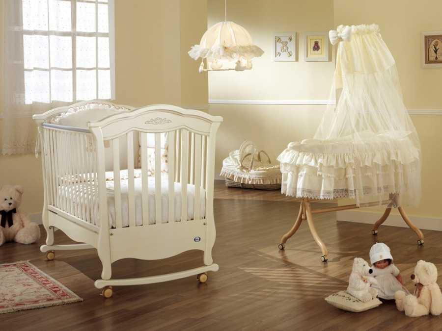 Рейтинг лучших: какую кроватку купить для новорожденного