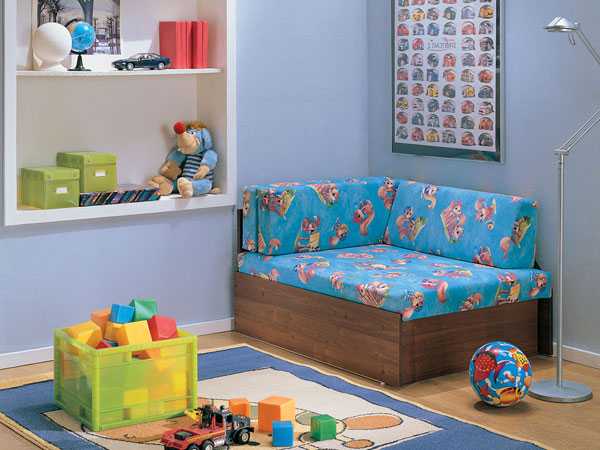 Детские кровати- диваны для мальчиков – это отличный выбор для родителей, которые думают, как сэкономить место в комнате Какие модели самые лучшие Чем отличается модель «Малыш» от «Этюда» и «Малютки» Как выбрать маленькие диванчики