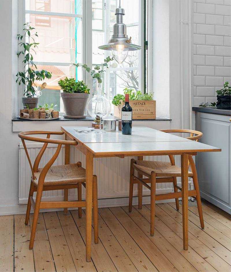 Откидной стол на кухню: особенности пристенных складных полукруглых и других моделей, плюсы и минусы подвесных кухонных столов для маленькой кухни