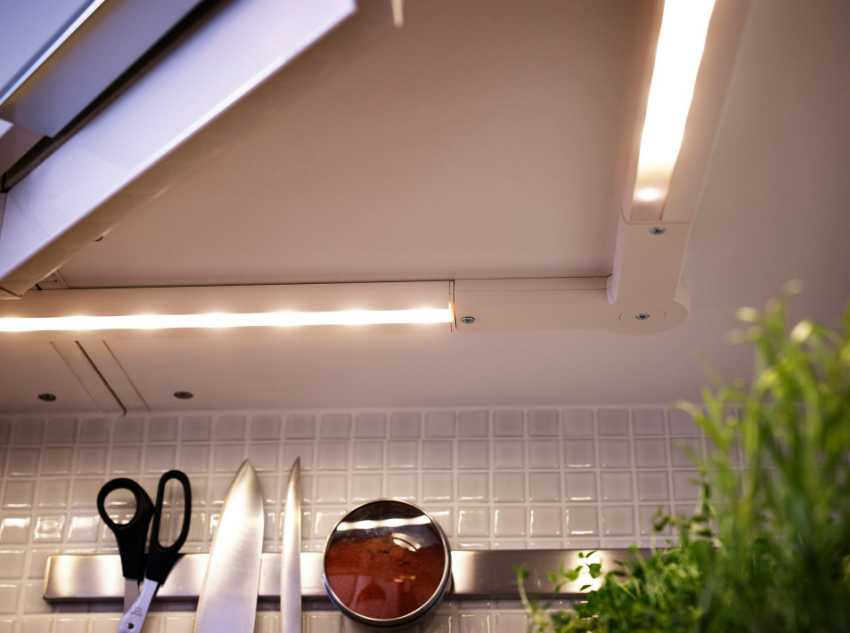 Как правильно выбрать лампу над столом на кухню