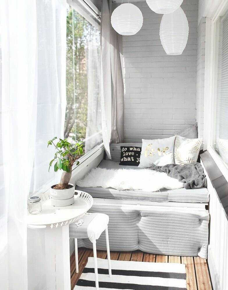 Спальня на балконе - идеи дизайна помещения