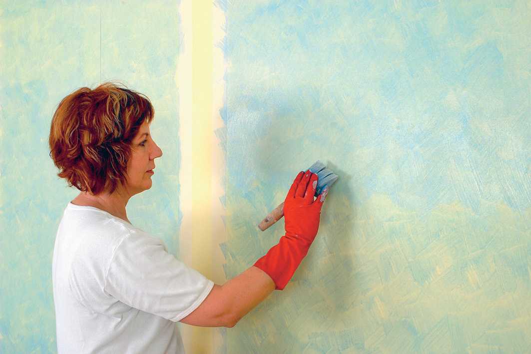 Чем покрасить стены в ванной комнате