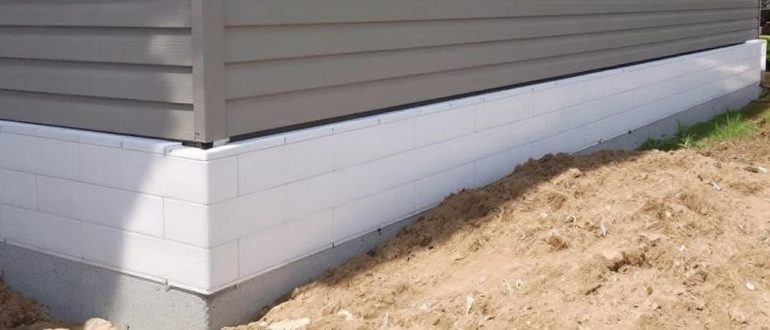Защита фундамента и укрепление берега шпунтом ПВХ: виды и применение