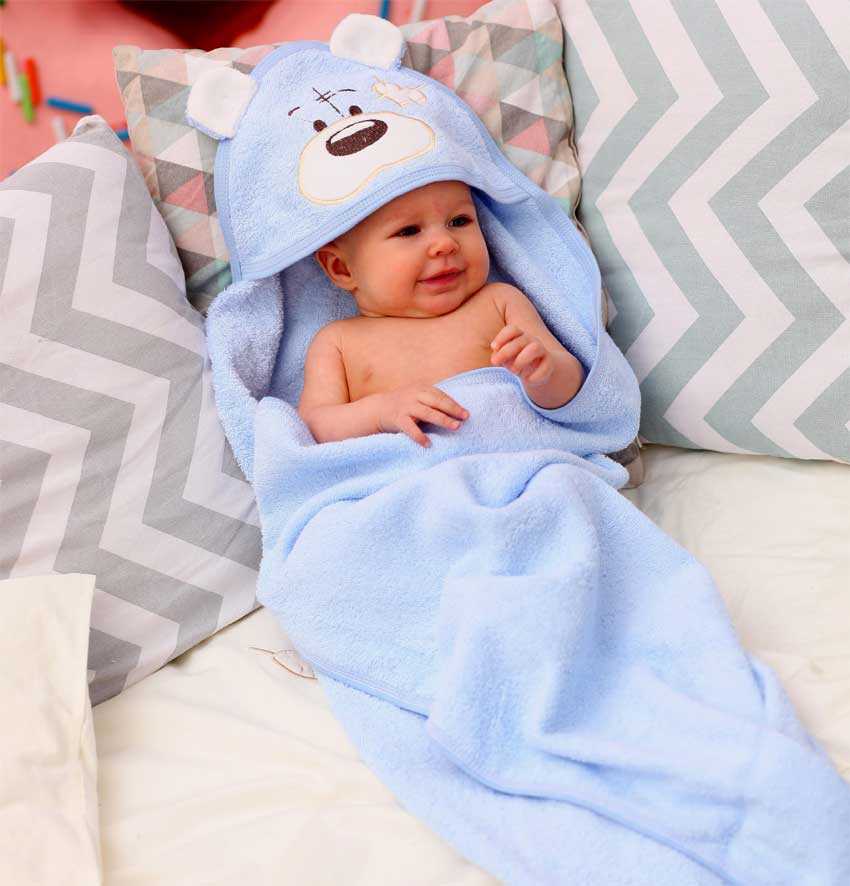 Детские полотенца (39 фото): особенности изделий для новорожденных, размер махровых и банных полотенец для детей