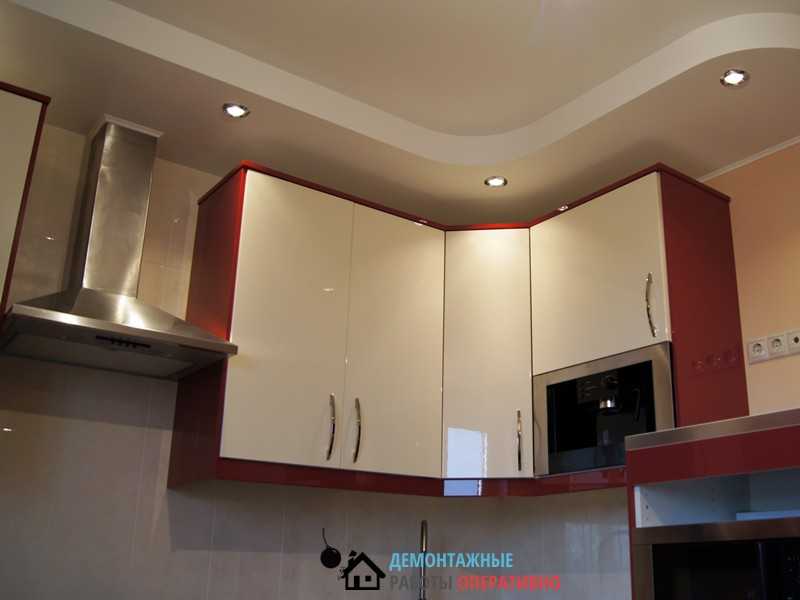 Потолок на кухне: обзор материалов, используемых для устройства потолков и требования к кухонным потолкам