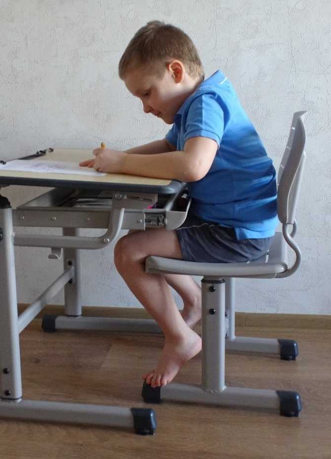 Детский растущий стул для школьника - вырастайка