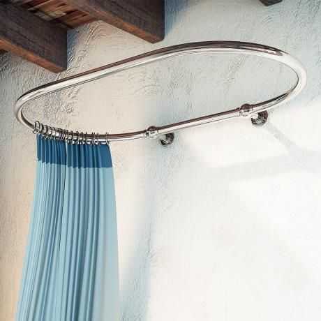 Как повесить штору в ванной: 3 варианта
