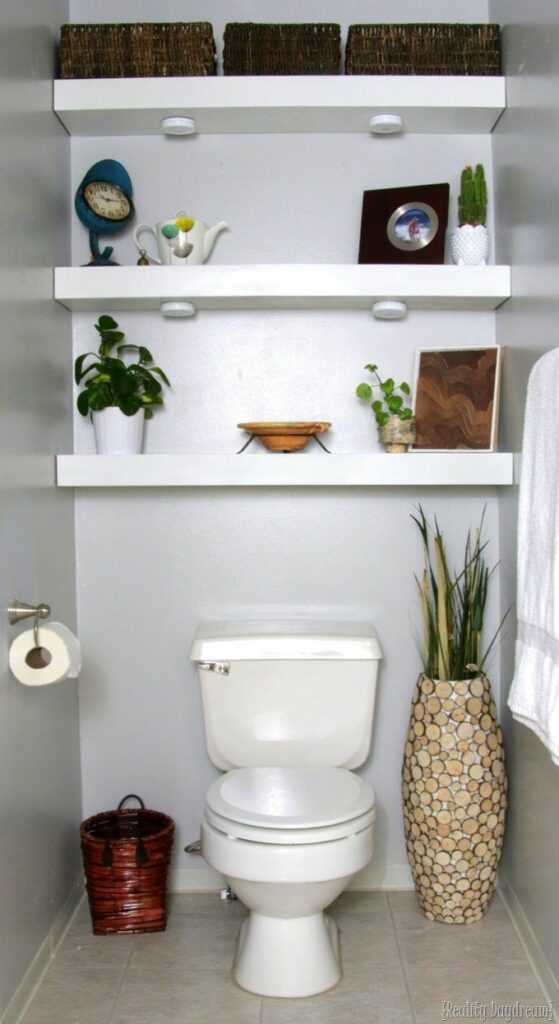 Простая и понятная инструкция, которая позволяет сделать шкаф в туалете за унитазом своими руками с минимумом сил
