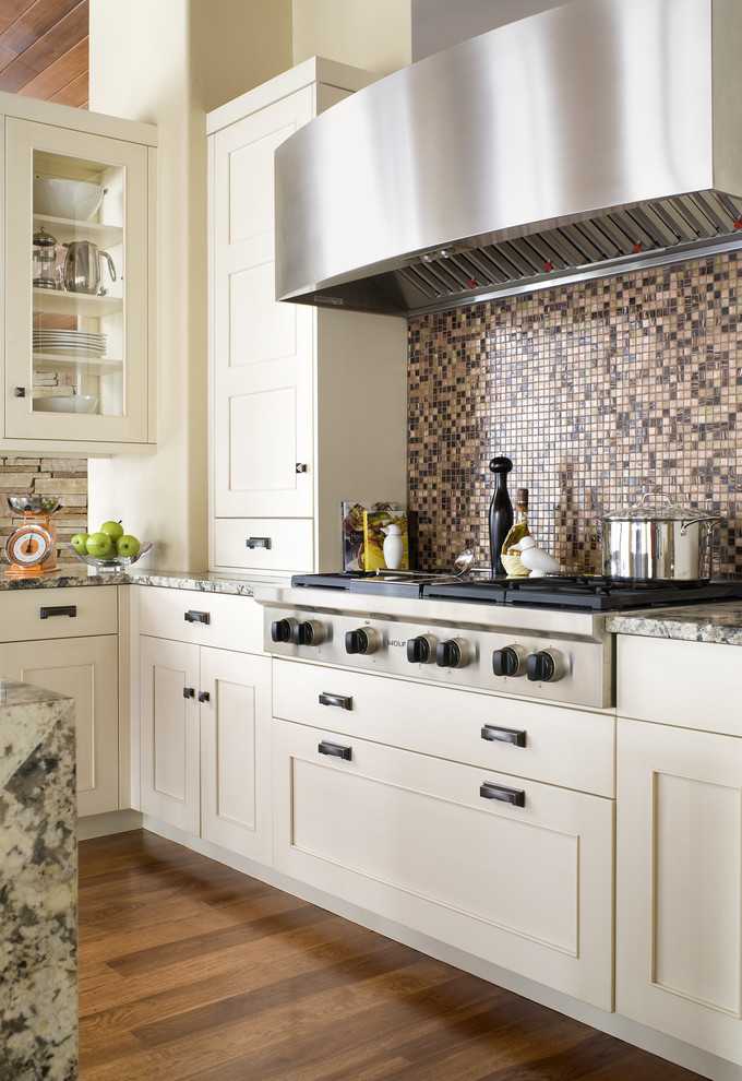Плитка на фартук кухни (95 фото): керамический кафель и его укладка для кухонного дизайна