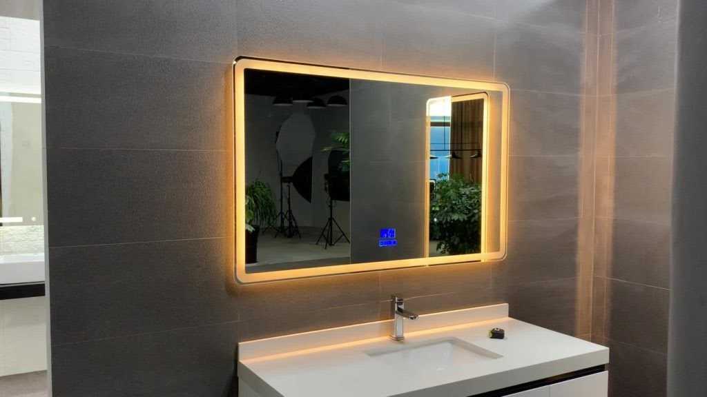 Как выбрать, установить и подключить зеркало с подсветкой в ванной своими руками
