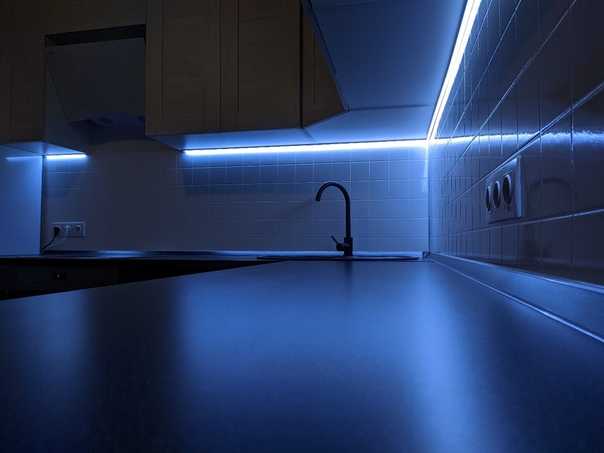 Светодиодная подсветка на кухне: источники света, питание, монтаж