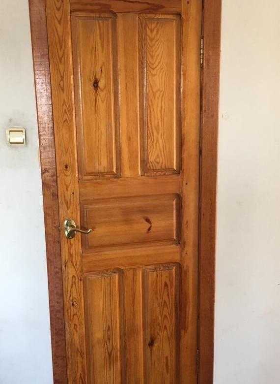Входные деревянные двери для частного дома и квартиры — багатство вариантов