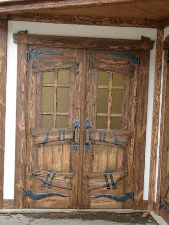 Двери под старину: способы искусственно состарить древесину | двери дома