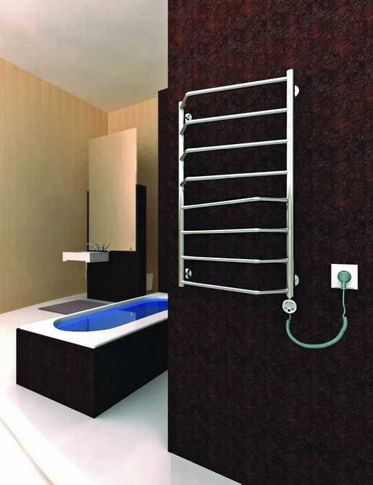 Электрические полотенцесушители с полкой: черные с терморегулятором, в форме лесенки с крючками, белые и другие модели для ванной