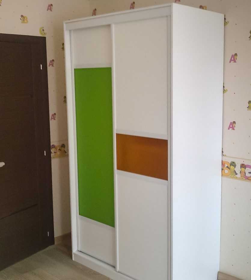 Детские шкафы-пеналы (22 фото): белые шкафы-столбики с перекладиной для одежды в комнату школьника