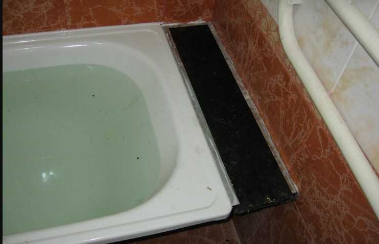 Как заделать шов между плиткой на стене и поддоном ванной: способы заделки стыков и материалы для этого