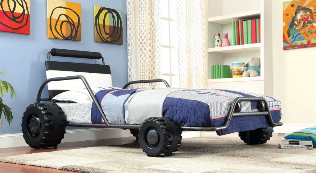 Оригинальная кровать для мальчика в виде машины, критерии выбора