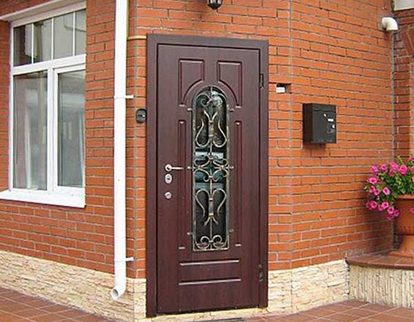 Как выбрать входную дверь в квартиру – рекомендации профессионалов