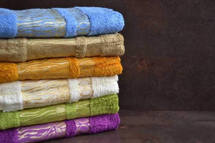 Бамбуковые полотенца (47 фото): плюсы и минусы махровых комплектов, особенности турецких изделий и отличие от хлопковых полотенец, отзывы