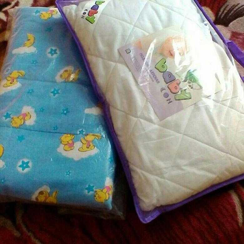 Какое одеяло лучше для новорожденного в кроватку, какой материал теплее