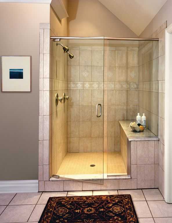Душевые из плитки (55 фото): из кафеля со сливом в полу, их размеры. дизайн ванной комнаты со встроенными кабинками с мозаикой