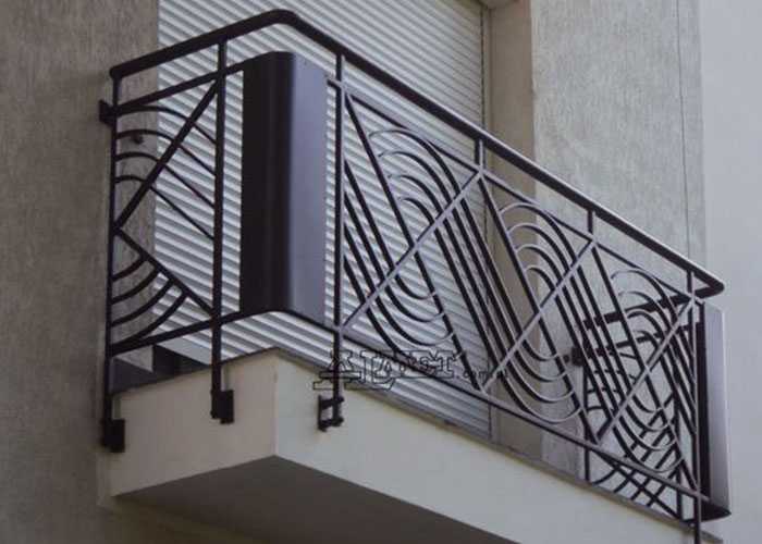 Балконные ограждения: перила из металла, фото из нержавеющей стали, деревянные стекла в частном доме
