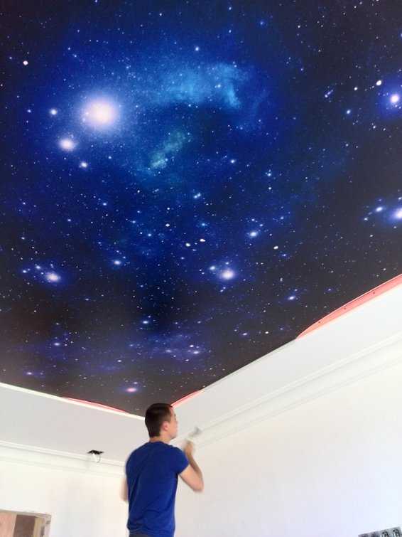 Натяжной потолок звездное небо: шедевр в доме
