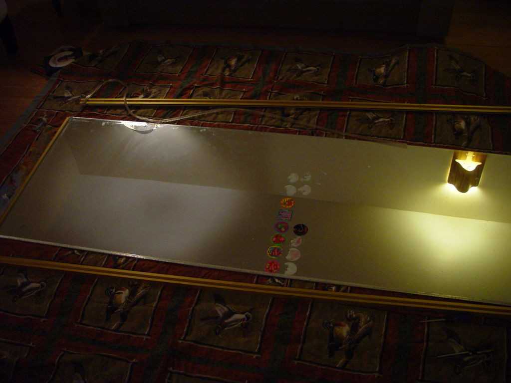 Зеркало с подсветкой (96 фото): круглое настенное изделие с лампочками по периметру, «акватон» со светодиодной подсветкой