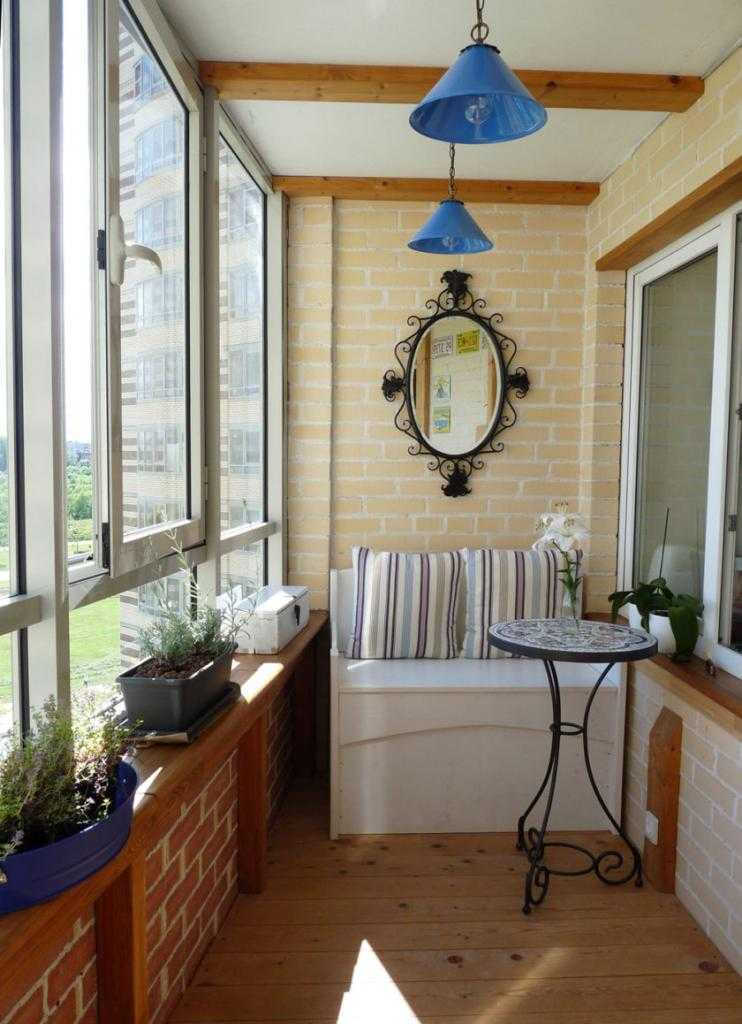 Дизайн балкона (216 фото): оформление интерьера балкона в квартире. как обустроить его внутри? варианты эксклюзивного дизайна. идеи простых и стильных проектов