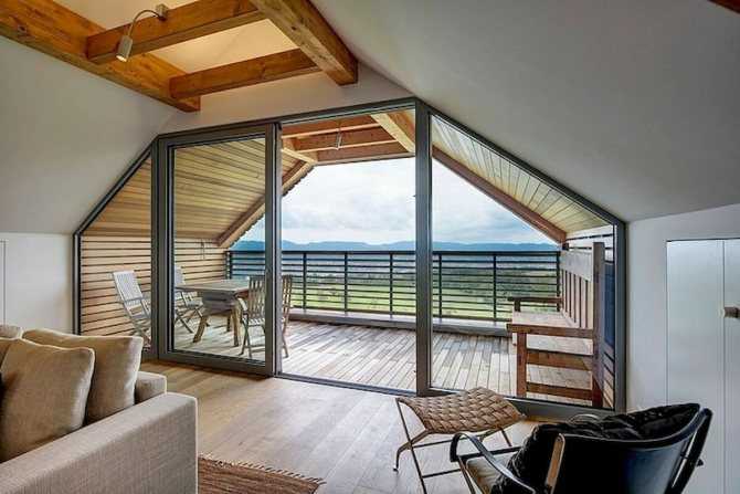 Как правильно сделать балкон в частном доме, чтобы он прослужил и оставался практичным долгие годы?