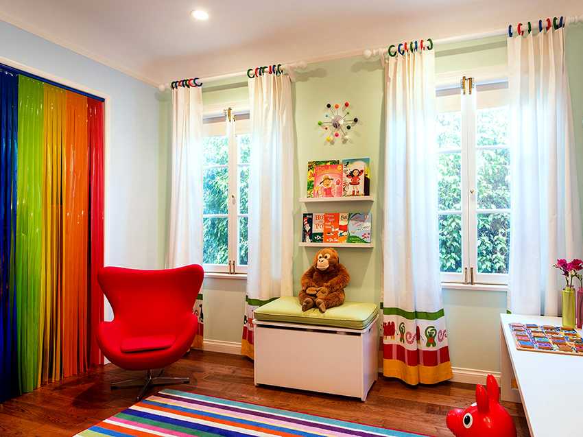 Шторы в детскую комнату для девочки: зачем они нужны и как их подбирать Как ориентироваться в шторах, выбирать правильную длину Цветовая гамма текстиля и дизайн занавесок в спальню Оригинальные варианты оформления окна с помощью штор