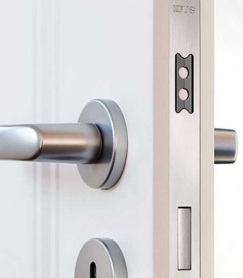 Замена дверной ручки: установка на межкомнатные двери своими руками. как снять дверную ручку с замком и установить новую? как правильно врезать?