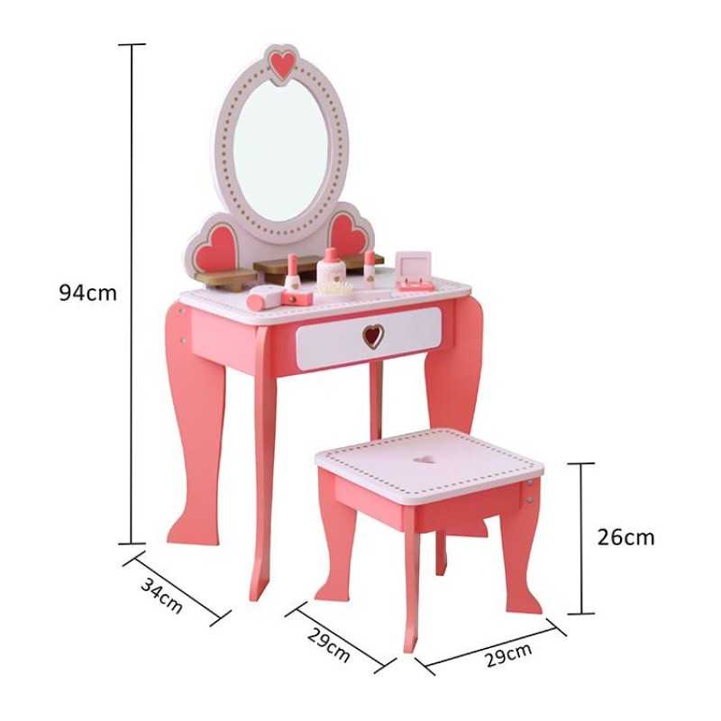 Чем отличается детская студия красоты от игрушечного туалетного столика?