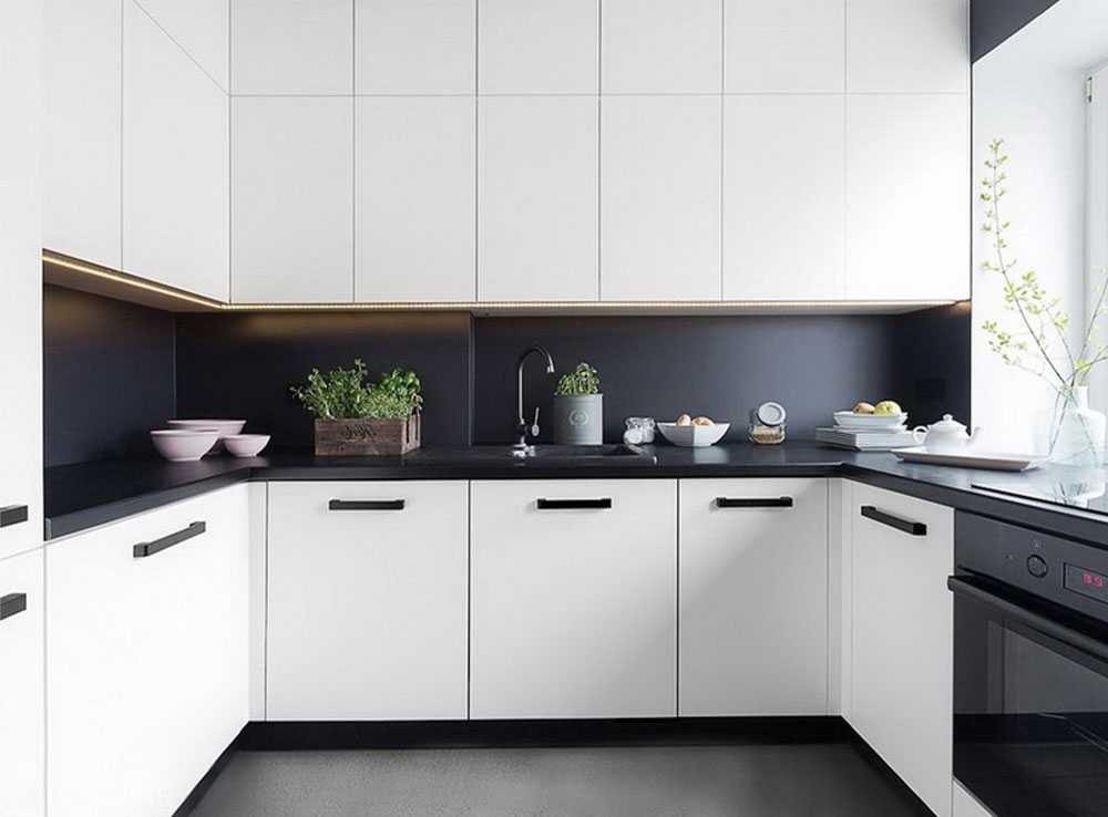 Темный фартук для кухни (50 фото): черные кухонные фартуки и цвета венге в интерьере белых и светлых кухонь