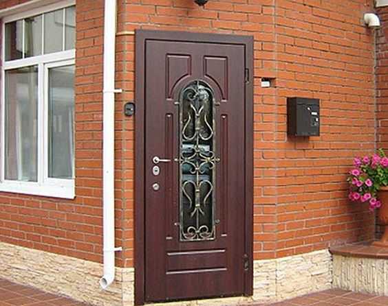 Как выбрать входную дверь (74 фото): уличные, бронированные и элитные модели в квартиру и частный дом, советы и отзывы отзывы покупателей