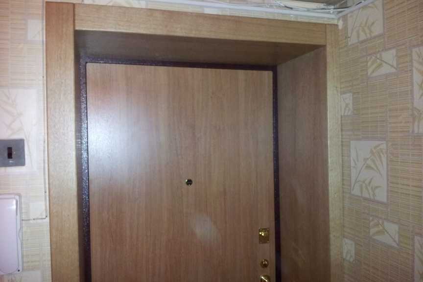 Двери с ламинатом: обшивка входных и межкомнатных конструкций и отделка откосов, как обшить дверное полотно своими руками