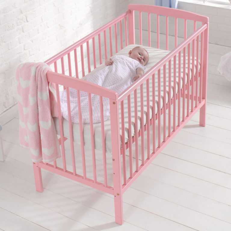 Кроватки для новорожденных: рейтинг лучших - выбери и купи