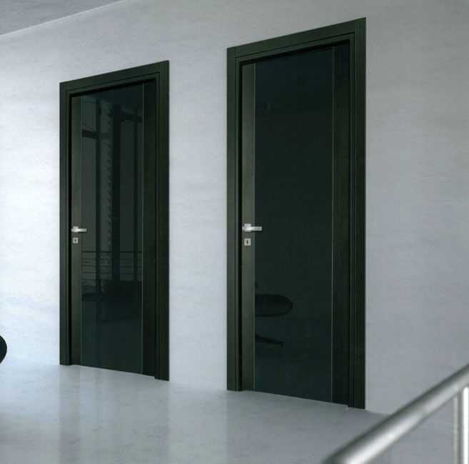 Белые глянцевые межкомнатные двери. возможности сочетания с полом | все про двери
