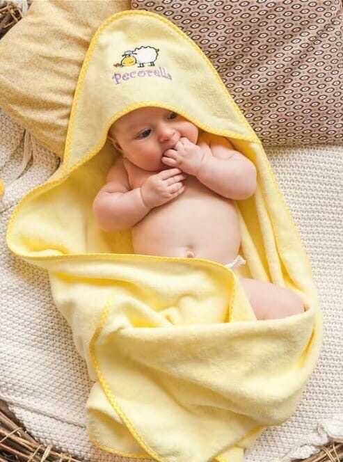 Чем отличается муслиновое полотенце для новорожденного от махрового?