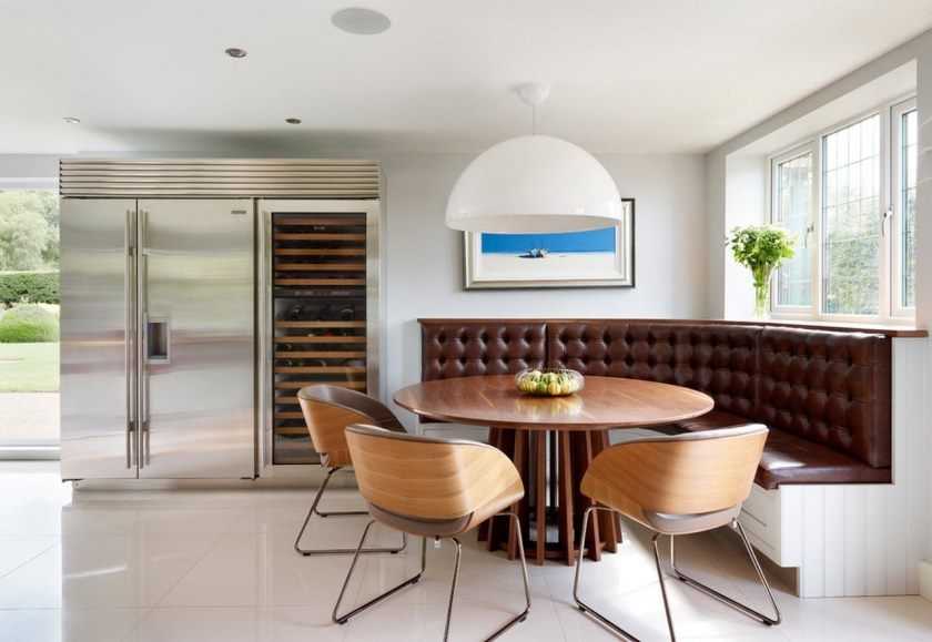 Прямой диван для кухни (49 фото): особенности больших глубоких кухонных диванов с боковой стенкой «бристоль» и «токио»