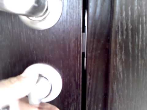 Кодовый замок двери (34 фото): как открыть механический кодовый замок на межкомнатной и входной двери? установка сенсорного и электрического дверного устройства в квартиру