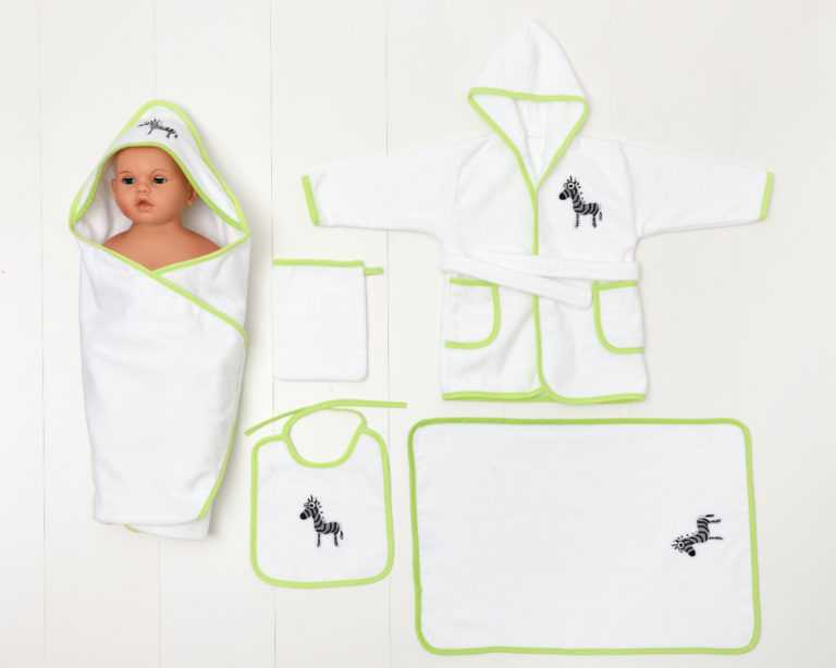 Детские полотенца (39 фото): особенности изделий для новорожденных, размер махровых и банных полотенец для детей