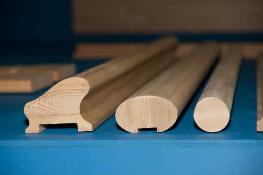 Погонажные изделия из дерева: производство деревянного погонажа, погонаж из лиственницы и дуба, резной мебельный погонаж из мдф и массива