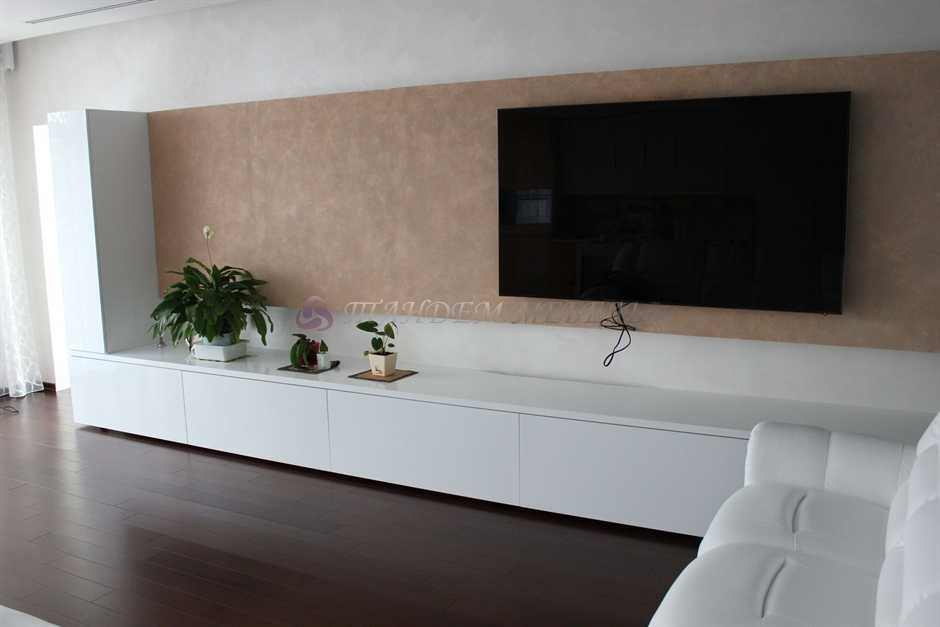 Белые стенки в гостиную (32 фото): модели с черно-белым глянцем в зал, варианты белого цвета под телевизор со шкафом