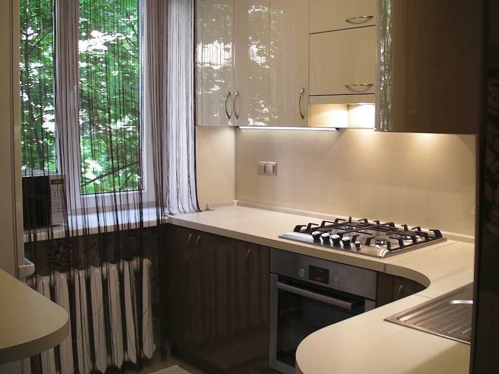 Создаем дизайн маленькой кухни 6 кв. м: 50 фото