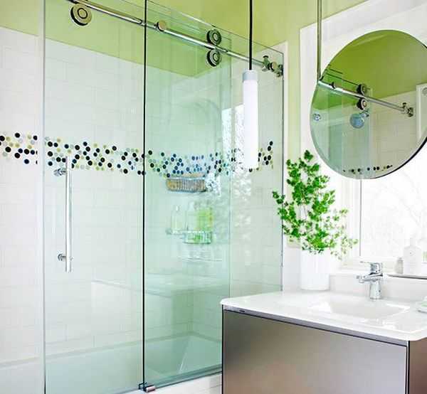 Раздвижные шторки для ванной: конструктивные особенности и советы по монтажу