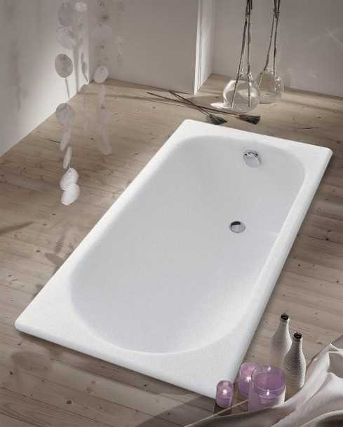Овальная ванна: встраиваемая в подиум и встроенная пристенная модель размером 170х70 и 150х70